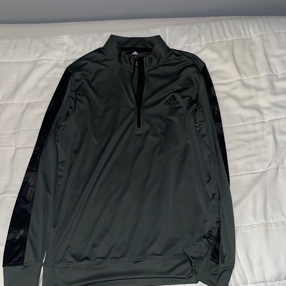 adidas Other - Men’s Adidas quarter zip, gray, large, excellent condition